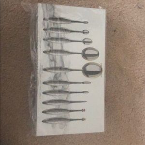 Artis brush 10 set new + cleaning cloth